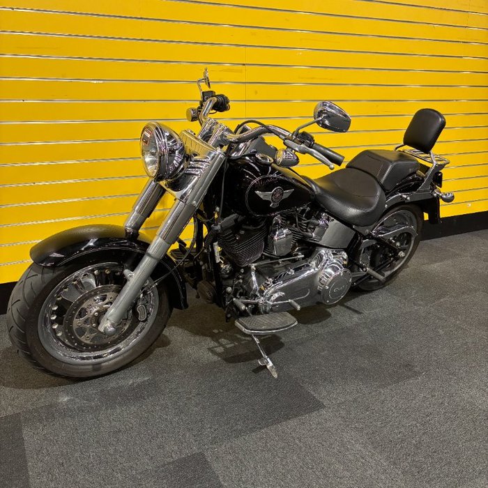 2017 HARLEY-DAVIDSON FLSTF FAT BOY Black