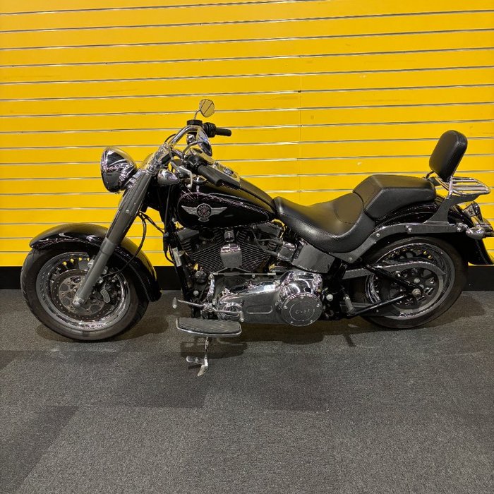 2017 HARLEY-DAVIDSON FLSTF FAT BOY Black