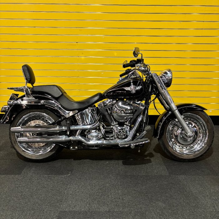 2017 HARLEY-DAVIDSON FLSTF FAT BOY Black