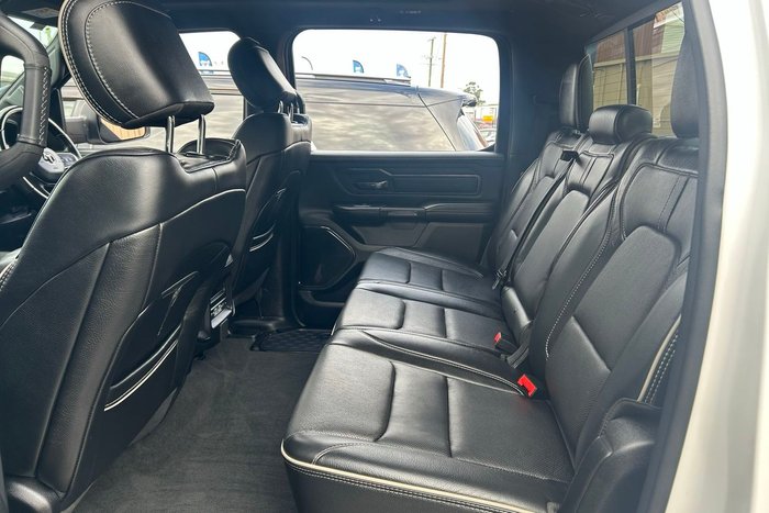 2022 RAM 1500 LIMITED RAMBOX (HYBRID)