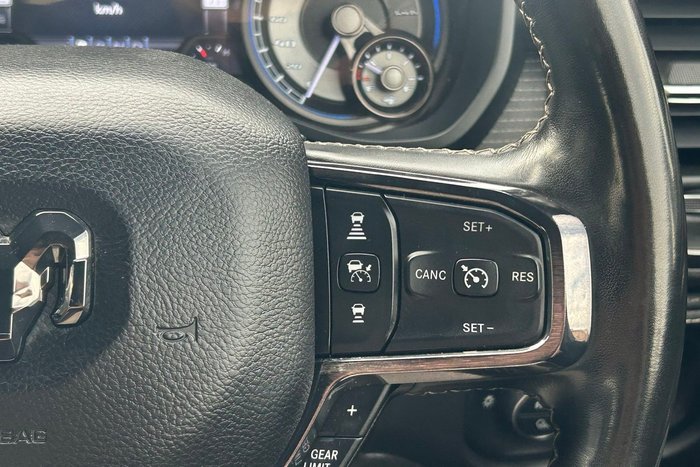 2022 RAM 1500 LIMITED RAMBOX (HYBRID)