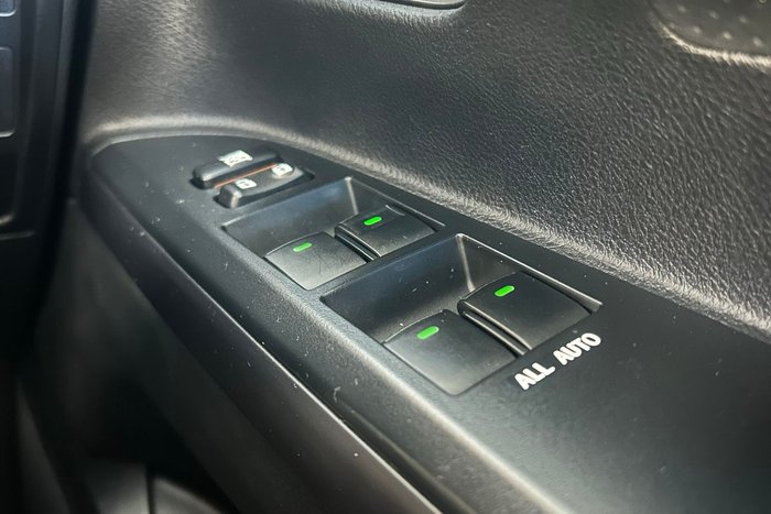2011 Toyota Landcruiser Altitude
