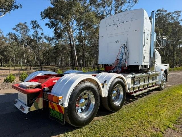 2009 Kenworth T600 Series T608