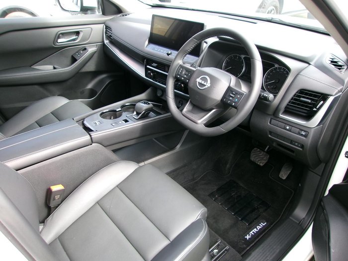 2026 Nissan X-TRAIL ST-L