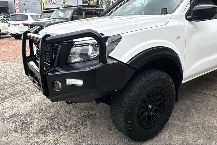 2021 Nissan Navara SL