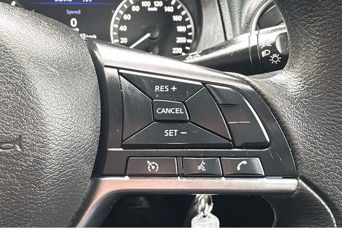 2021 Nissan Navara SL