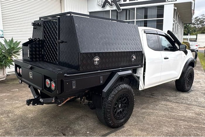 2021 Nissan Navara SL