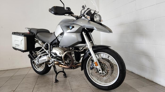 2006 BMW