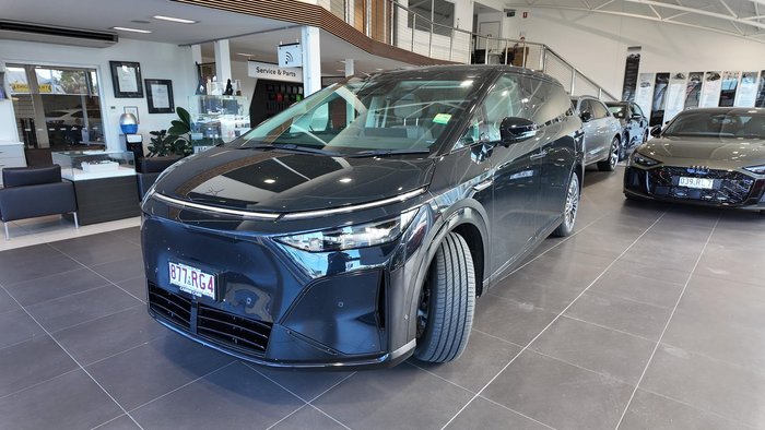 2026 XPeng X9