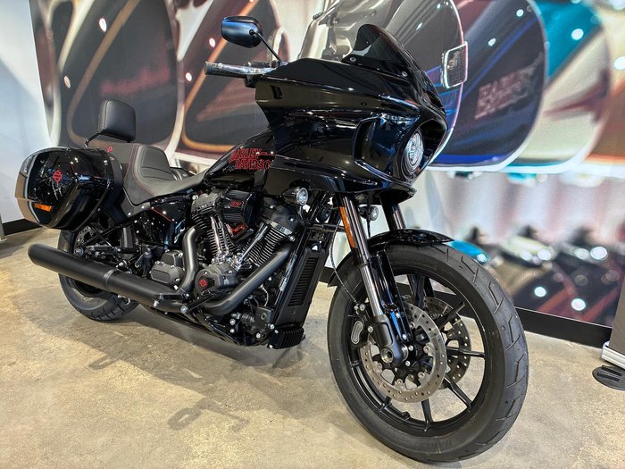 Harley-Davidson Low Rider ST 117 (FXLRST) Softail
