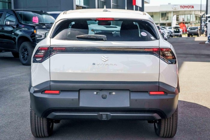 2026 Suzuki e VITARA Motion AP Arctic White Pearl