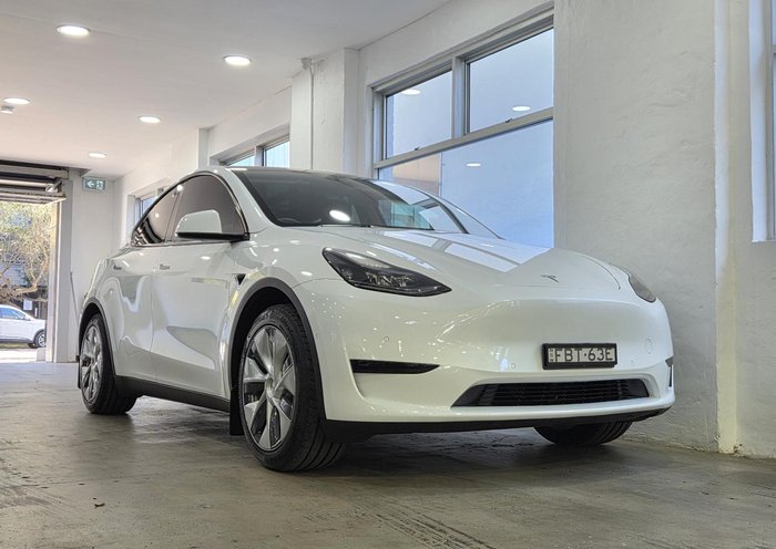 2023 Tesla Model Y Rear-Wheel Drive