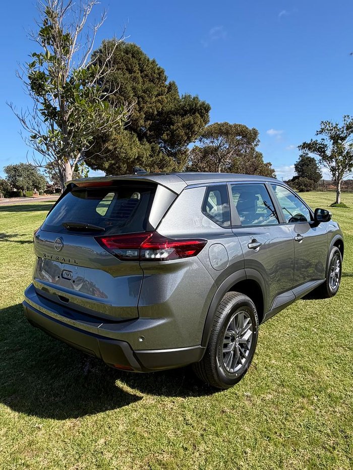 2026 Nissan X-TRAIL ST