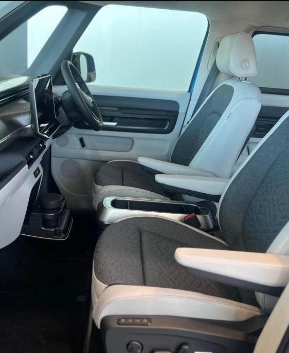 2026 Volkswagen ID. Buzz Pro BEV560