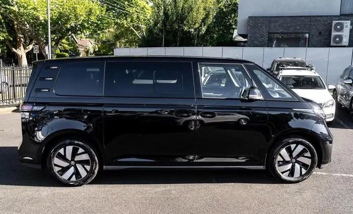 2026 Volkswagen ID. Buzz Pro BEV560