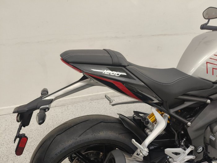 2027 Triumph SPEED TRIPLE 1200 RS