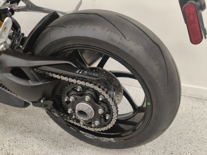 2027 Triumph SPEED TRIPLE 1200 RS