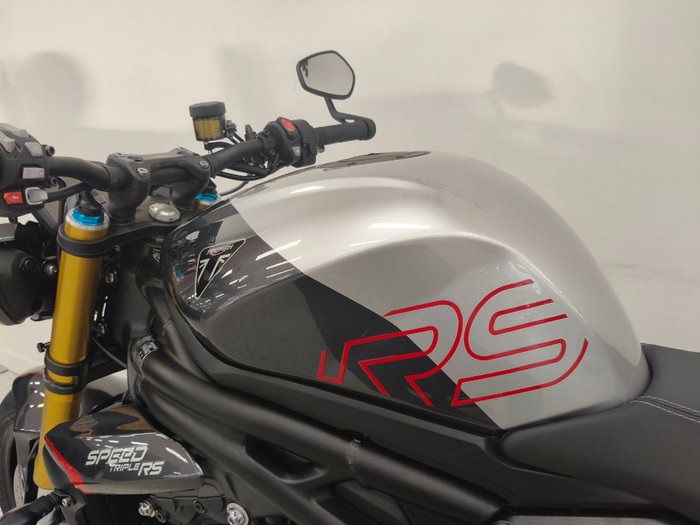 2027 Triumph SPEED TRIPLE 1200 RS