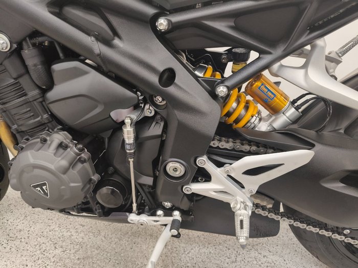 2027 Triumph SPEED TRIPLE 1200 RS