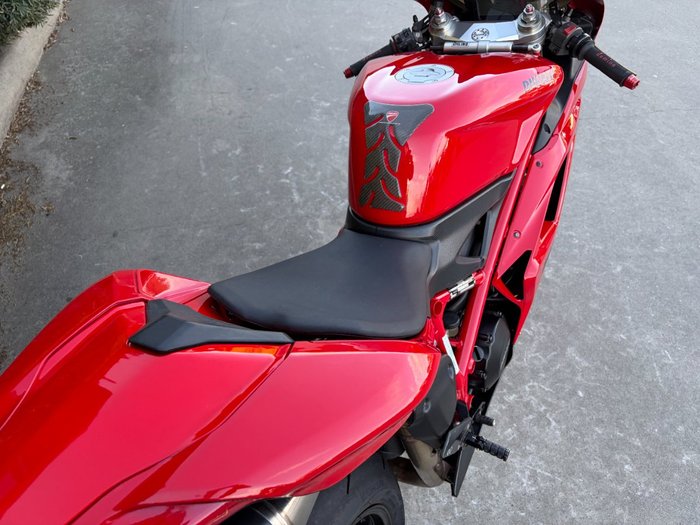 2011 DUCATI 848 EVO Red