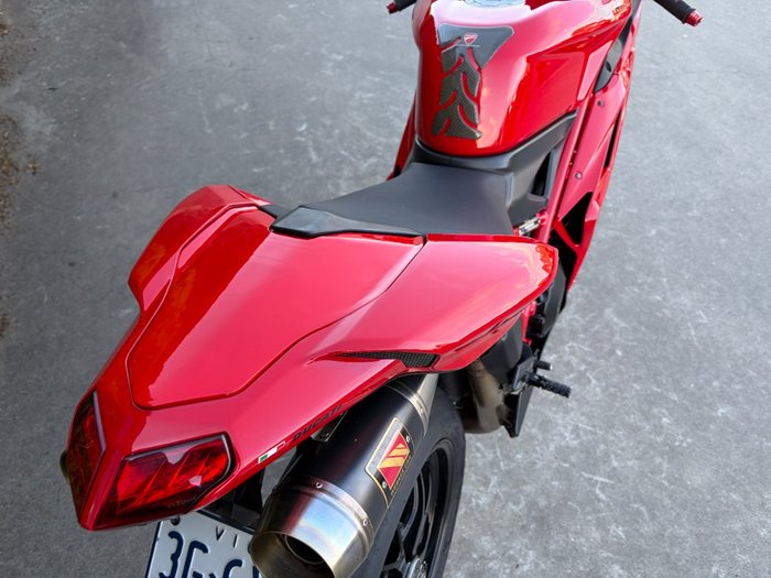 2011 DUCATI 848 EVO Red