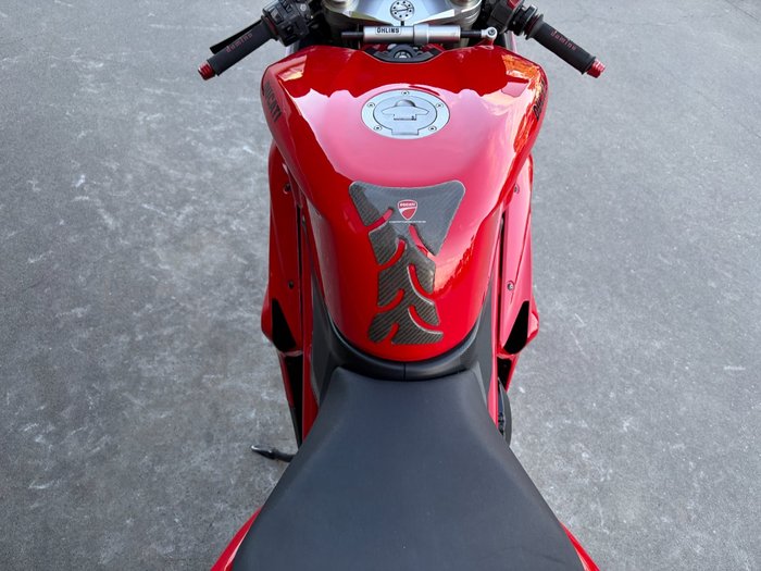 2011 DUCATI 848 EVO Red