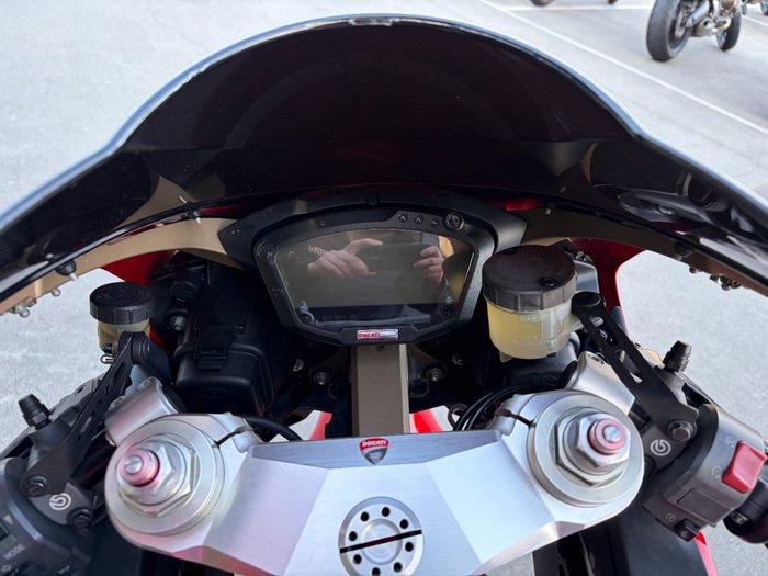 2011 DUCATI 848 EVO Red
