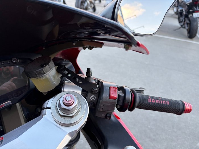 2011 DUCATI 848 EVO Red