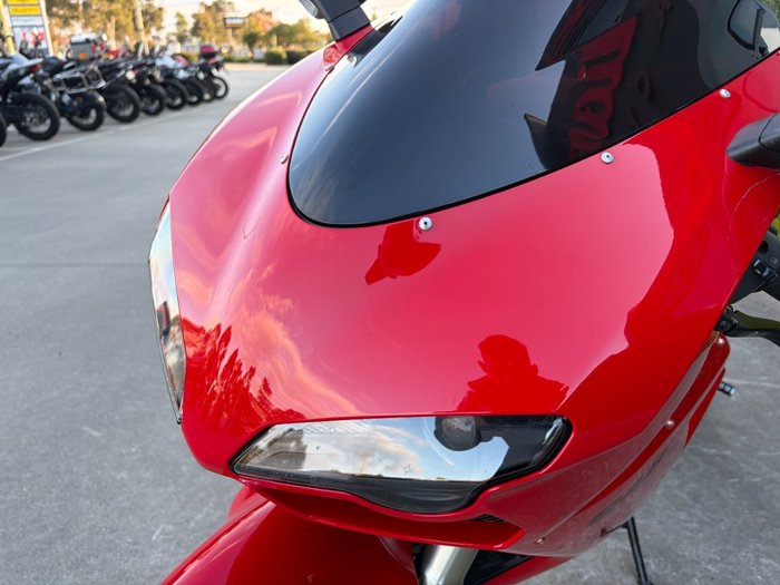 2011 DUCATI 848 EVO Red