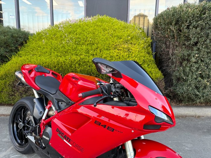 2011 DUCATI 848 EVO Red