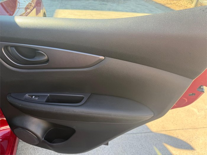 2018 NISSAN QASHQAI ST