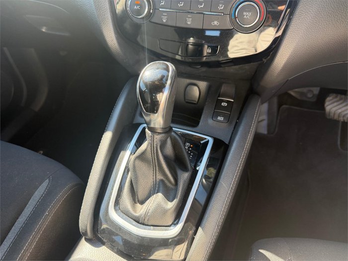 2018 NISSAN QASHQAI ST