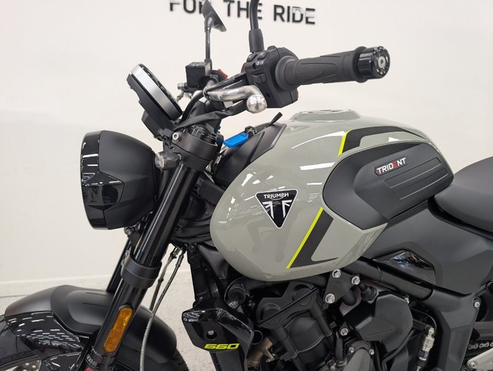 2026 Triumph TRIDENT 660 (LAMS)