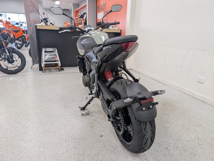 2026 Triumph TRIDENT 660 (LAMS)