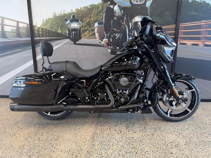 2026 Harley-Davidson Street Glide 117 (FLHX)