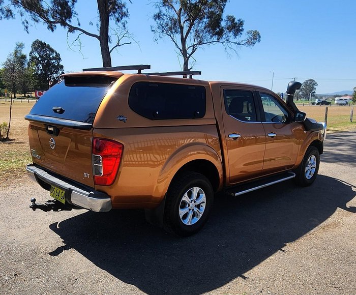 2015 Nissan Navara ST