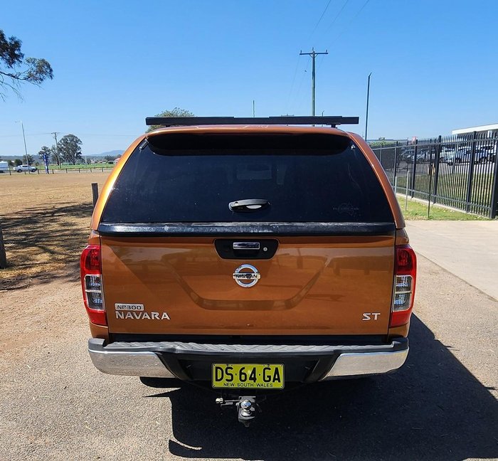 2015 Nissan Navara ST
