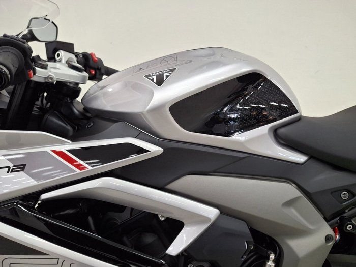 2026 Triumph DAYTONA 660 (LAMS) Silver