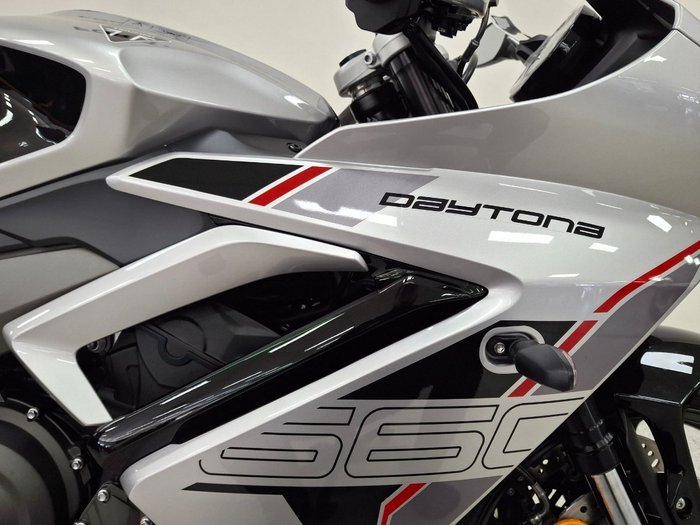 2026 Triumph DAYTONA 660 (LAMS) Silver