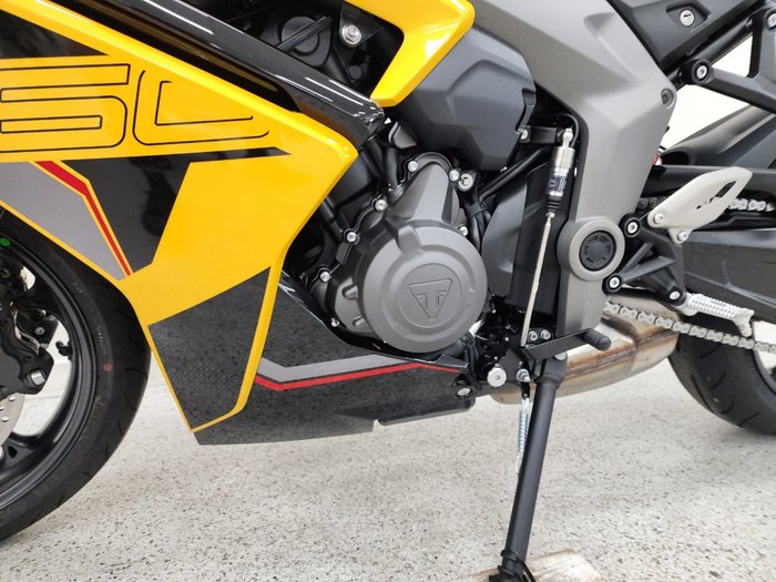 2026 Triumph DAYTONA 660 (LAMS) COSMIC YELLOW
