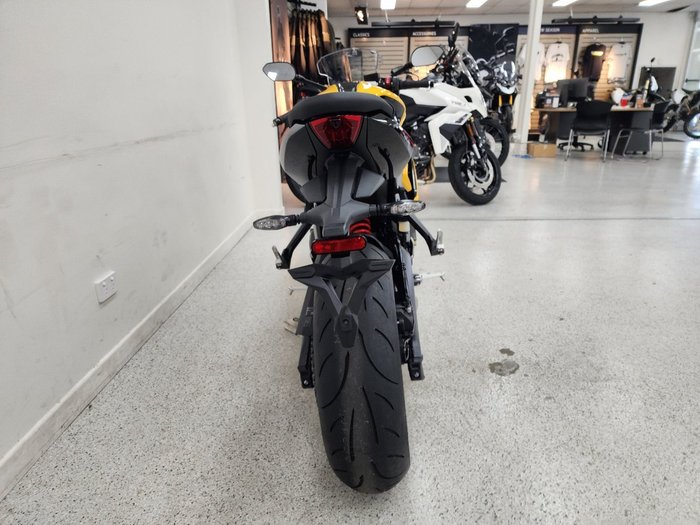 2026 Triumph DAYTONA 660 (LAMS) COSMIC YELLOW