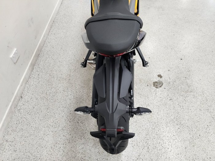 2026 Triumph DAYTONA 660 (LAMS) COSMIC YELLOW