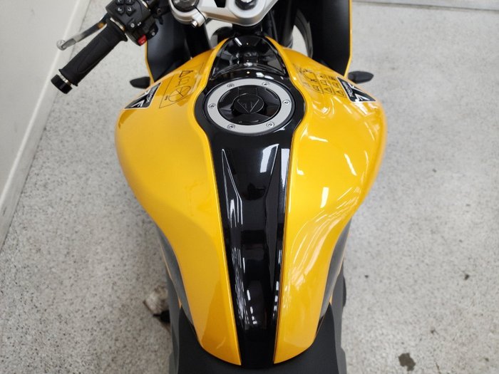 2026 Triumph DAYTONA 660 (LAMS) COSMIC YELLOW