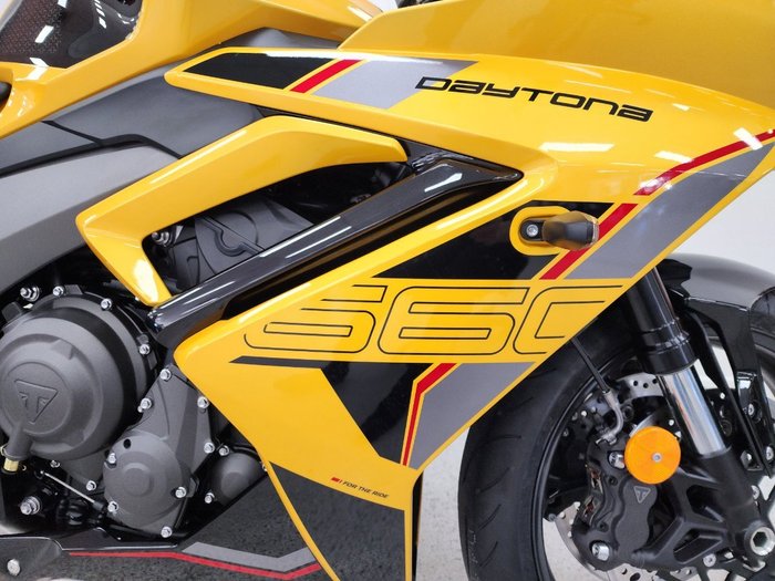 2026 Triumph DAYTONA 660 (LAMS) COSMIC YELLOW