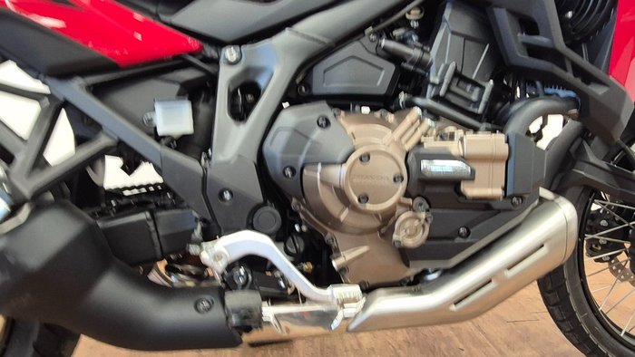 2026 Honda CRF1100D3 AFRICA TWN ADV S DCT RED