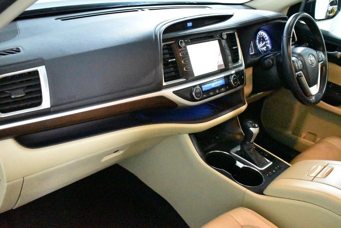 2016 Toyota Kluger Grande