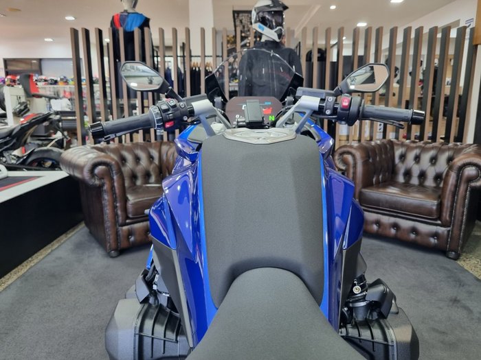 2026 BMW Motorrad R 1300 RS RACINGBLUE METALLIC