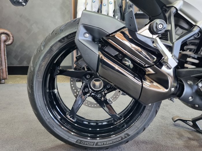 2026 BMW Motorrad R 1300 RS RACINGBLUE METALLIC