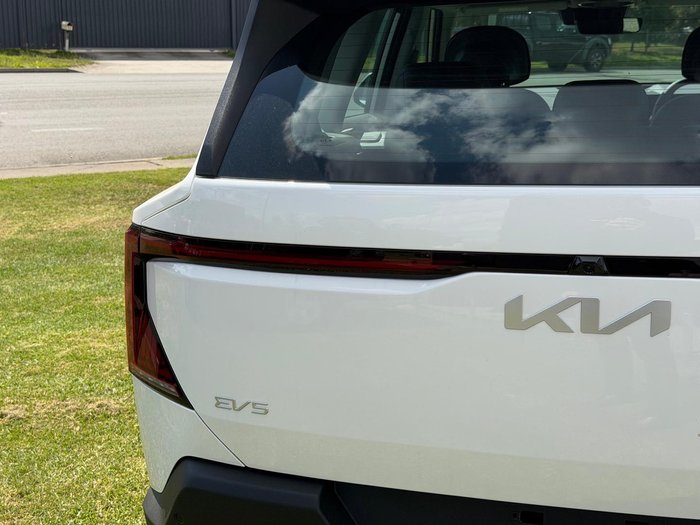 2026 Kia EV5 Earth
