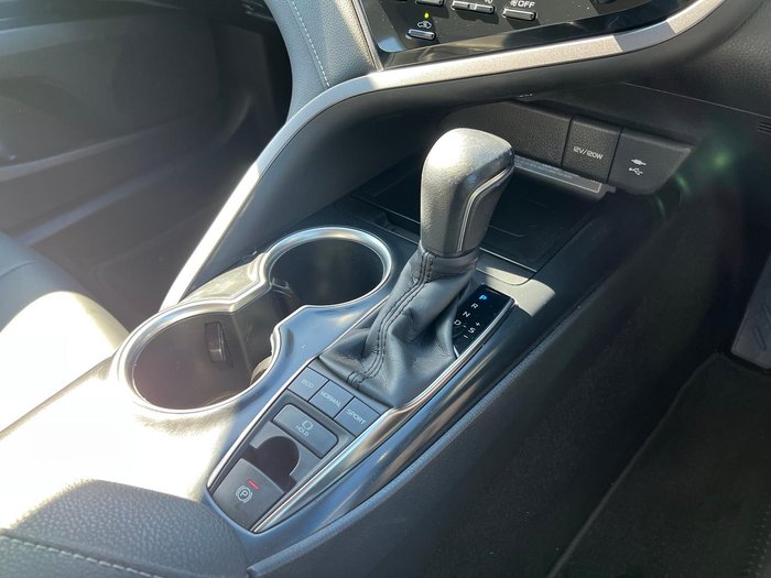 2020 Toyota Camry SX